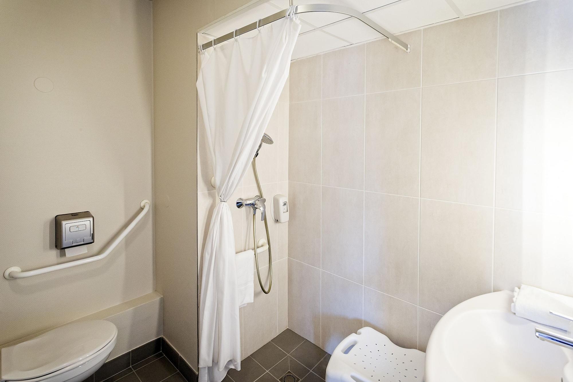 B&B Hotel Bordeaux Lac Sur Брюж Экстерьер фото