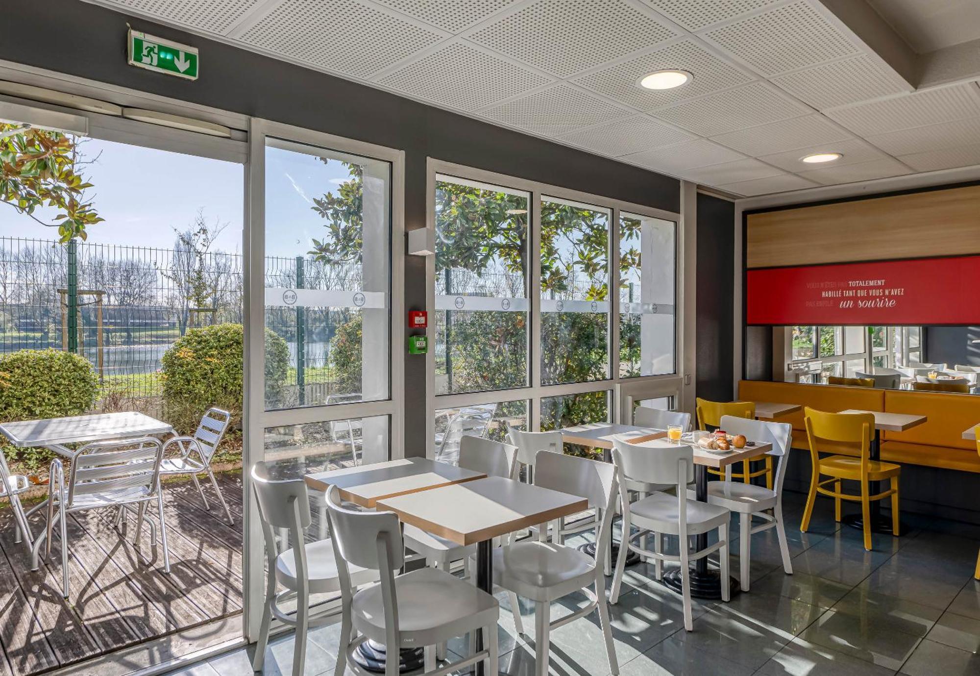 B&B Hotel Bordeaux Lac Sur Брюж Экстерьер фото