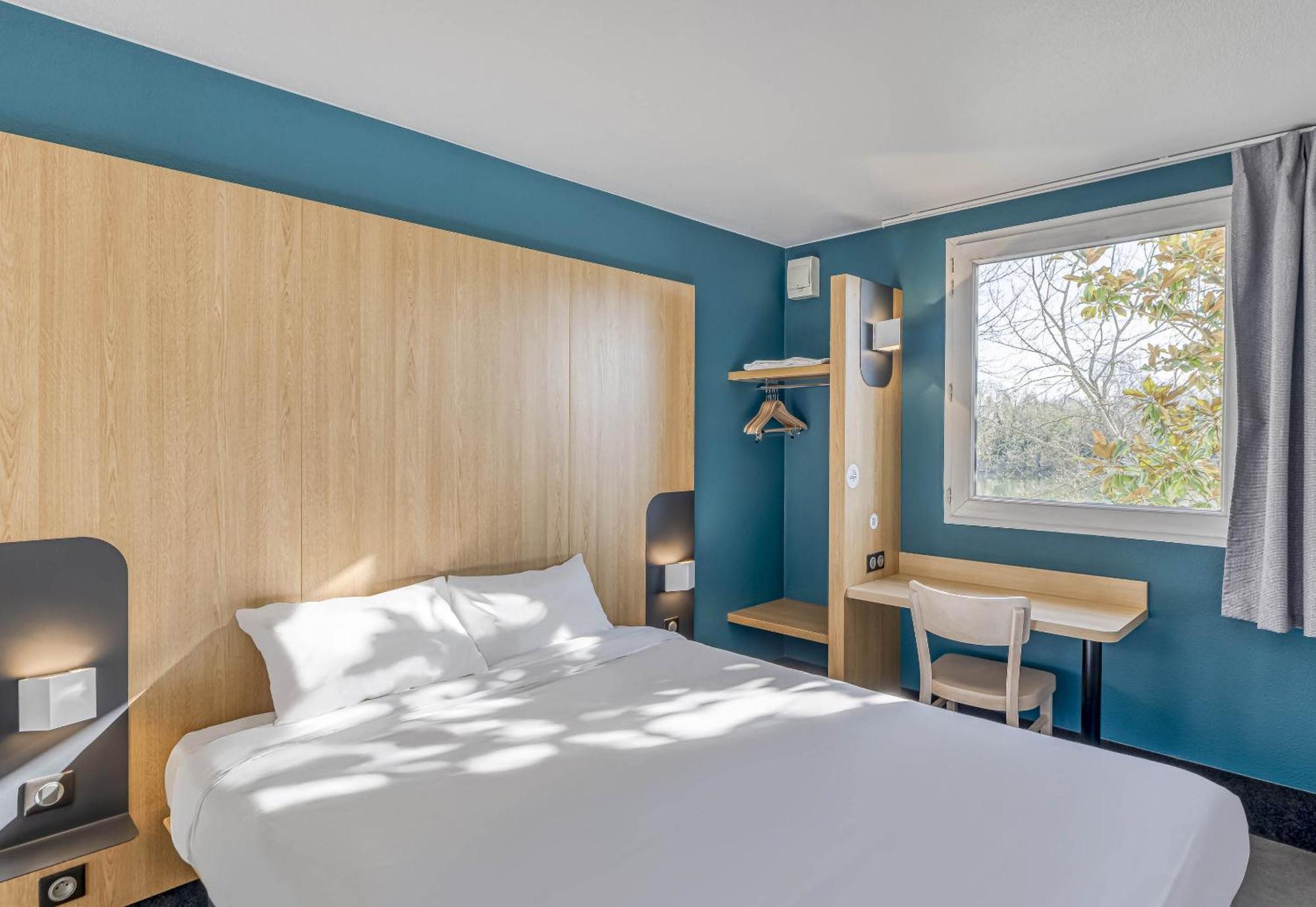B&B Hotel Bordeaux Lac Sur Брюж Экстерьер фото