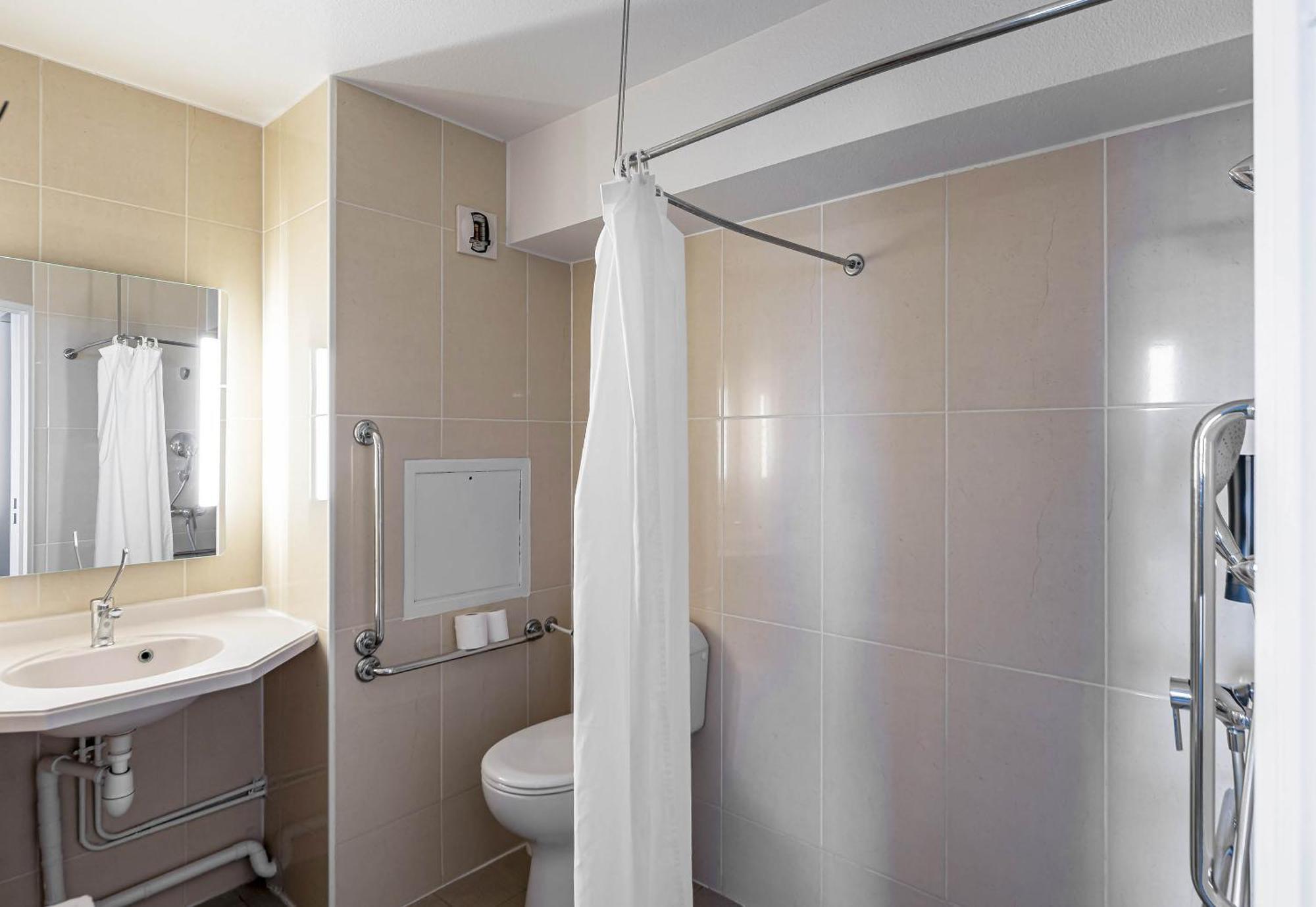 B&B Hotel Bordeaux Lac Sur Брюж Экстерьер фото