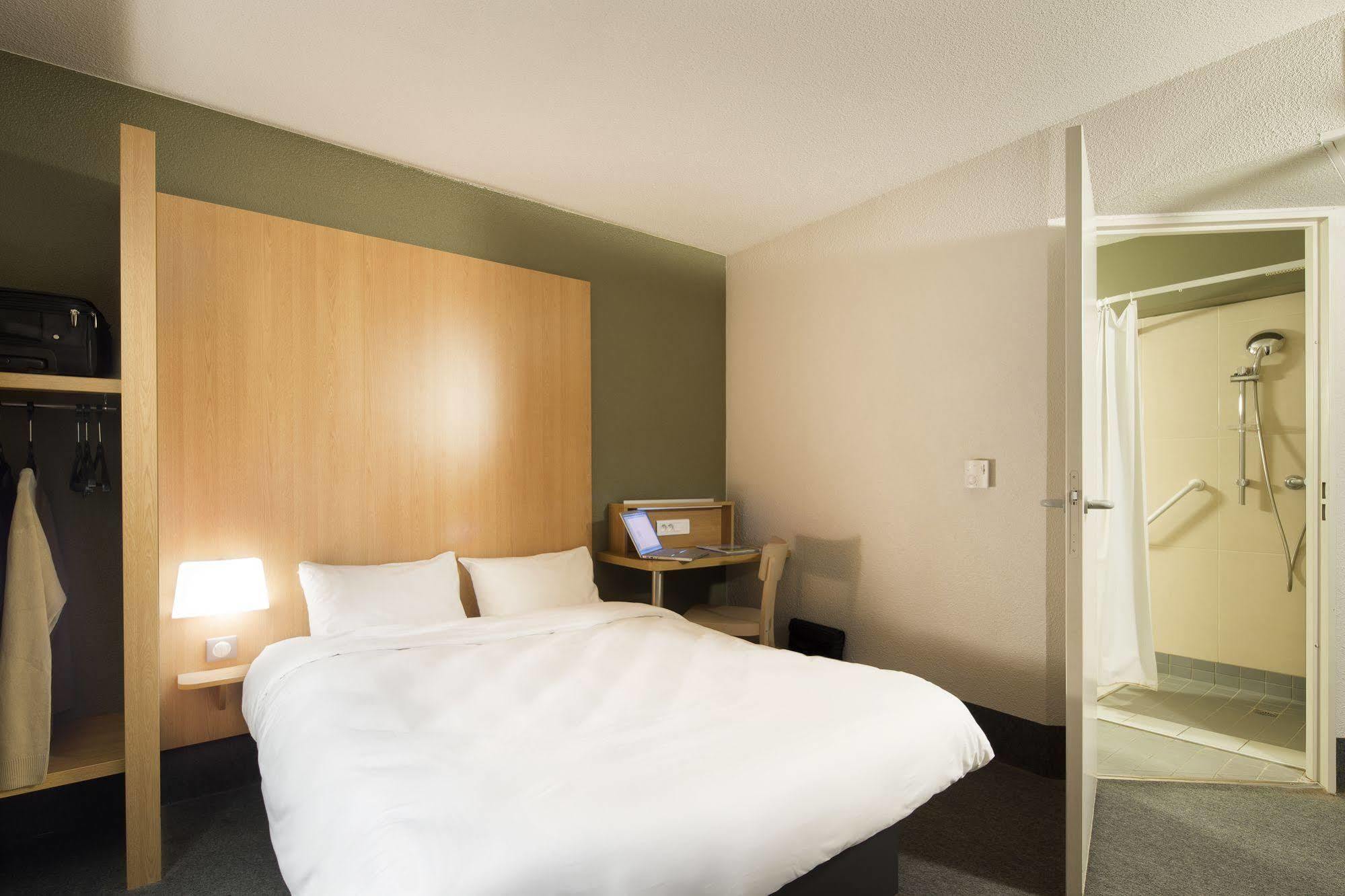 B&B Hotel Bordeaux Lac Sur Брюж Экстерьер фото